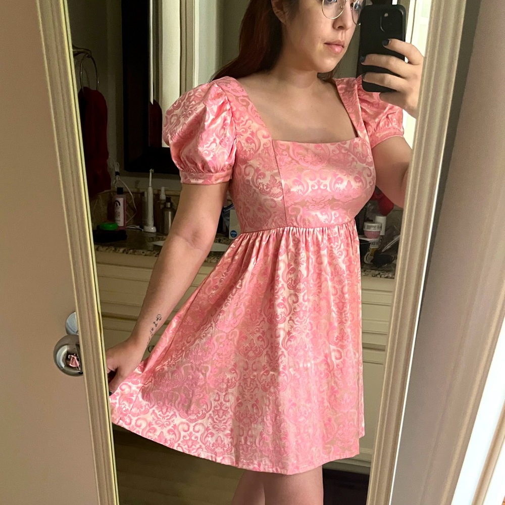 Dollskill Sugar Thrillz Baby doll Pink Puff sleeve dress